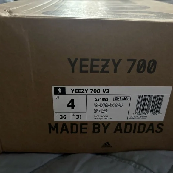 Yeezy 700 V3 Cream and Yellow Sneakers - Picture 5 of 5